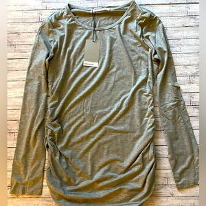 Small show maternity top